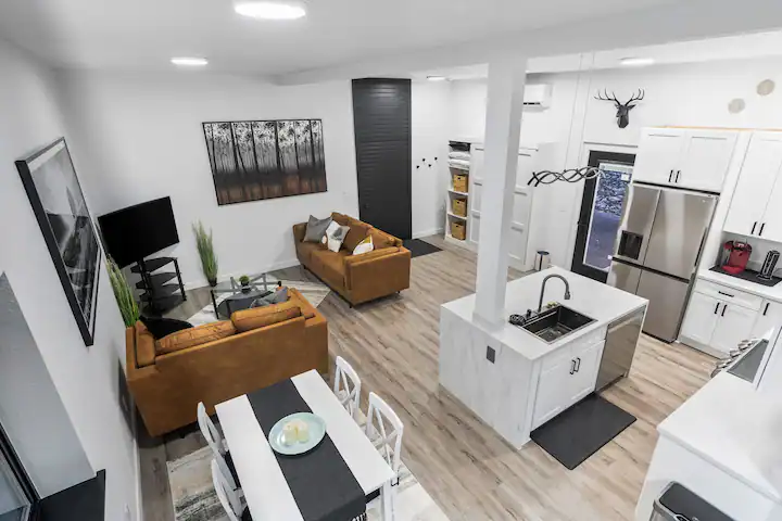 The Valley Suite