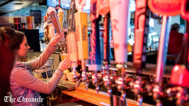 Junction Sports Bar Grill Chronicle 1